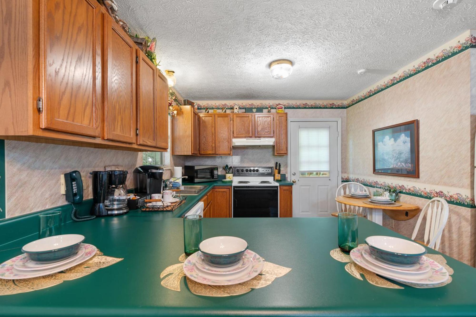 Mountain Dew - 2 Bedrooms, 2 Baths, Sleeps 4 Cabin Gatlinburg Exteriör bild